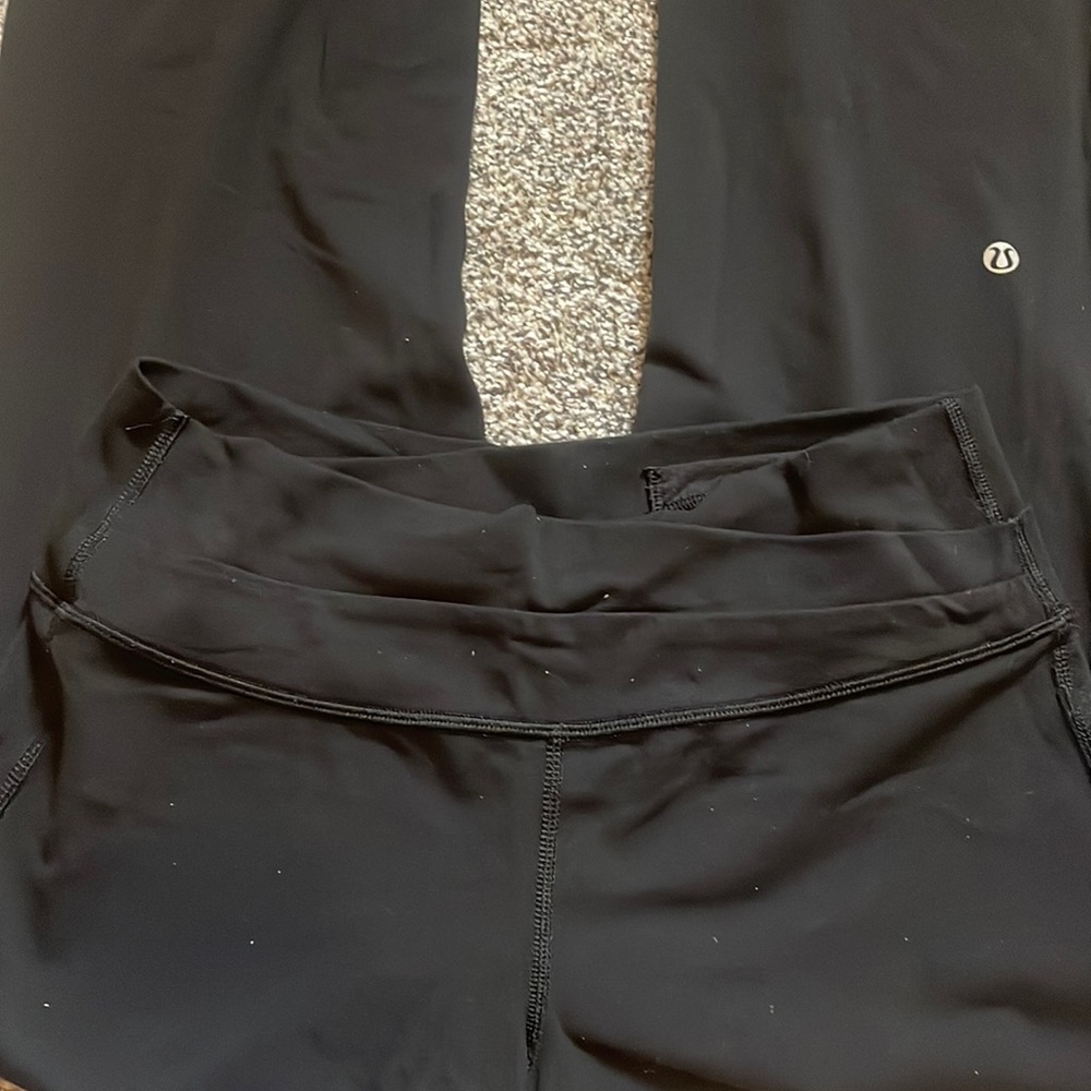 Lululemon low/midwaisted flare Leggings